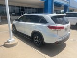Used 2019 Toyota Highlander XLE image 2