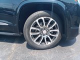 Used 2020 GMC Acadia Denali image 2