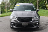 Used 2022 Chrysler Pacifica Touring-L image 2