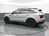 Used 2022 Kia Sorento S w/ Panoramic Sunroof Package image 3