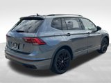 Used 2022 Volkswagen Tiguan SE R-Line image 4