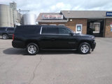 Used 2019 Chevrolet Suburban LT w/ Luxury Package image 2