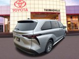 Used 2024 Toyota Sienna LE image 5