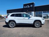 Used 2019 Jeep Cherokee Latitude Plus w/ Comfort/Convenience Group image 3