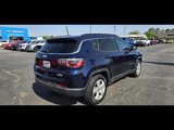 Used 2017 Jeep Compass Latitude image 3