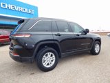 Used 2025 Jeep Grand Cherokee Laredo image 3