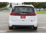 Used 2022 Chrysler Pacifica Touring-L image 4