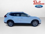 Used 2017 Nissan Rogue SV image 5
