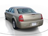 Used 2009 Chrysler 300 LX image 3
