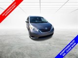 Used 2016 Toyota Sienna LE image 3