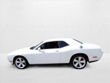 Used 2013 Dodge Challenger SXT image 2