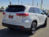 Used 2017 Toyota Highlander LE image 5