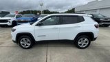 Used 2023 Jeep Compass Latitude image 5