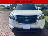 Used 2024 Nissan Pathfinder SV image 3