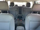 Used 2022 GMC Acadia SLE w/ Driver Convenience Package image 5