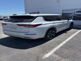 Used 2022 Mitsubishi Outlander SEL image 3
