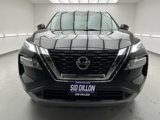 Used 2021 Nissan Rogue SV image 2