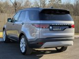 New 2025 Land Rover Discovery S image 3