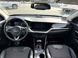 Used 2022 Kia Niro EX image 4