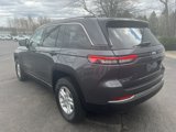 Used 2023 Jeep Grand Cherokee Laredo image 5