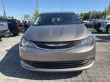 Used 2017 Chrysler Pacifica Touring image 3