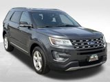 Used 2017 Ford Explorer XLT w/ Equipment Group 202A image 3
