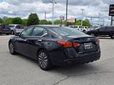 Used 2025 Nissan Altima 2.5 SV image 3
