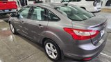 Used 2013 Ford Focus SE w/ SE Winter Pkg image 6