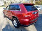 Used 2012 Jeep Grand Cherokee Laredo w/ Laredo E Group image 3