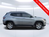 Used 2022 Jeep Compass Latitude image 2