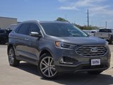 Used 2022 Ford Edge Titanium image 2