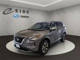 Used 2021 Nissan Rogue SV image 2