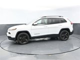 Used 2016 Jeep Cherokee Latitude w/ Cold Weather Group image 2