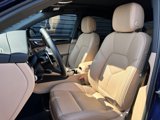 Used 2025 Porsche Macan image 5