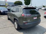 Used 2019 Jeep Cherokee Latitude w/ Cold Weather Group image 3