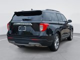 Used 2022 Ford Explorer XLT w/ Equipment Group 202A image 5