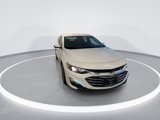 Used 2023 Chevrolet Malibu LT image 2