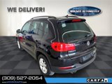 Used 2015 Volkswagen Tiguan S image 3