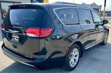 Used 2018 Chrysler Pacifica Touring-L w/ Tire & Wheel Group image 5