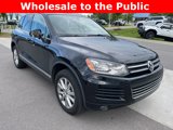 Used 2014 Volkswagen Touareg Sport image 2