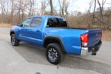 Used 2017 Toyota Tacoma TRD Sport image 3