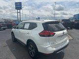 Used 2017 Nissan Rogue SL w/ SL Premium Package image 5