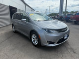 Used 2020 Chrysler Pacifica Touring-L w/ Tire & Wheel Group image 2