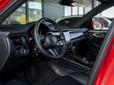 Certified 2025 Porsche Macan image 4
