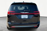 Used 2022 Chrysler Pacifica Touring-L image 4