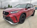 Used 2023 Toyota Highlander XSE image 3