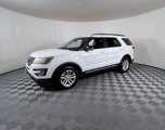 Used 2016 Ford Explorer XLT image 2