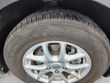 Used 2023 Chrysler Pacifica Touring-L image 3