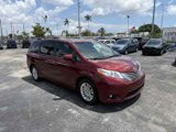 Used 2017 Toyota Sienna XLE image 2