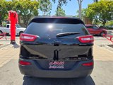 Used 2017 Jeep Cherokee Sport image 6